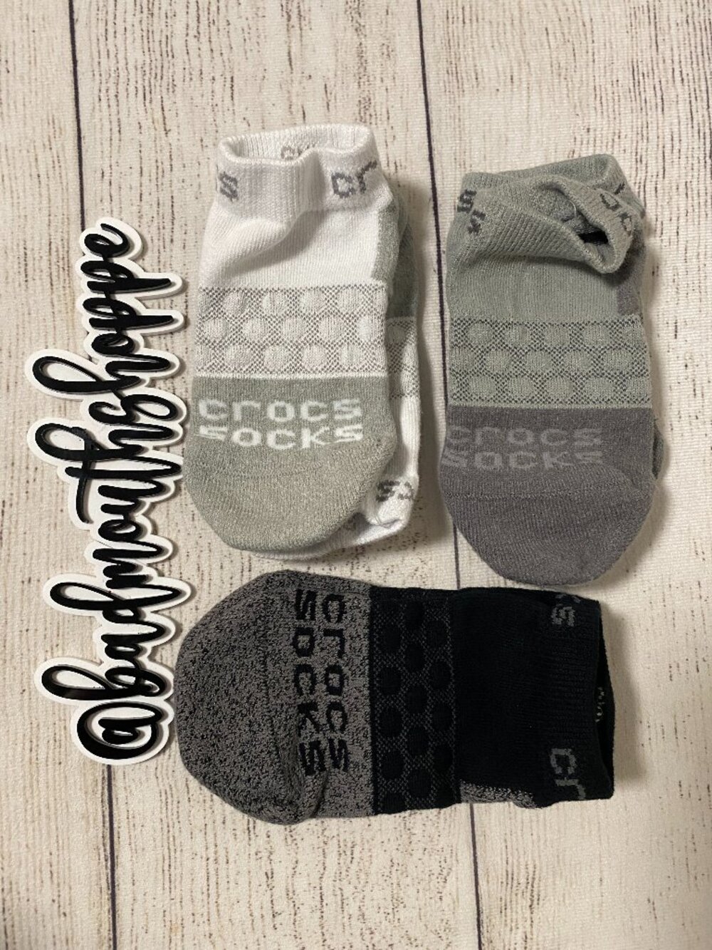 3 Pack CROCS Monochromatic Ankle Socks Size Small